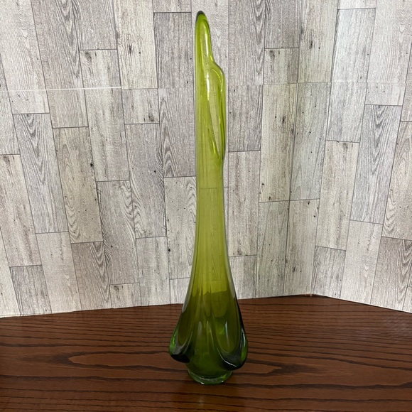 Vintage Viking art drape swung  Green Glass Vase 20” - Picture 6 of 8